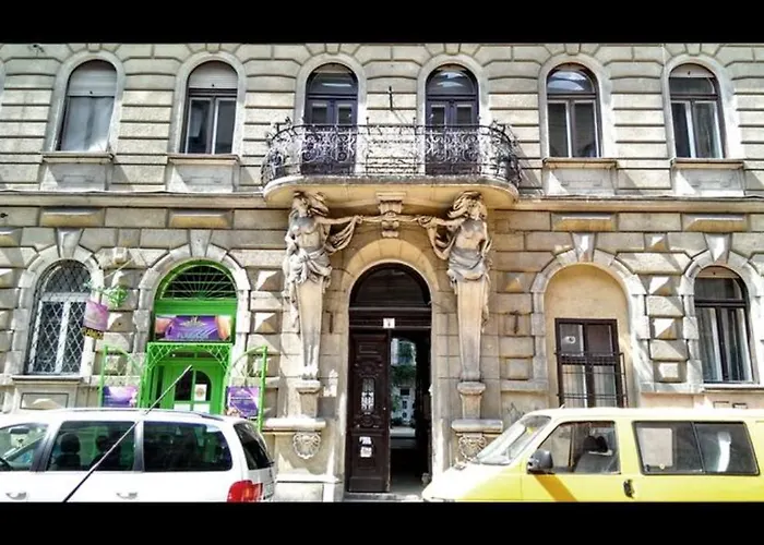 Central Ring Apartment
